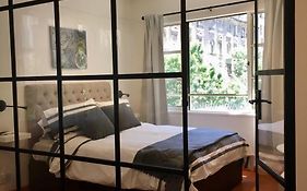 Beautiful Bright Cozy Apartment - Great Location